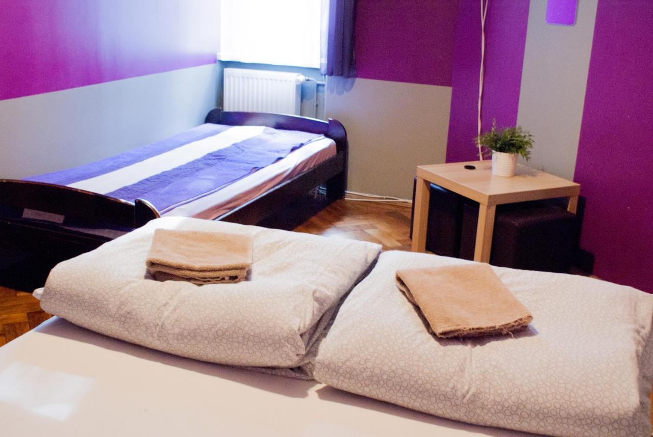 Smocza Jama Hostel Krakow Bagian luar foto